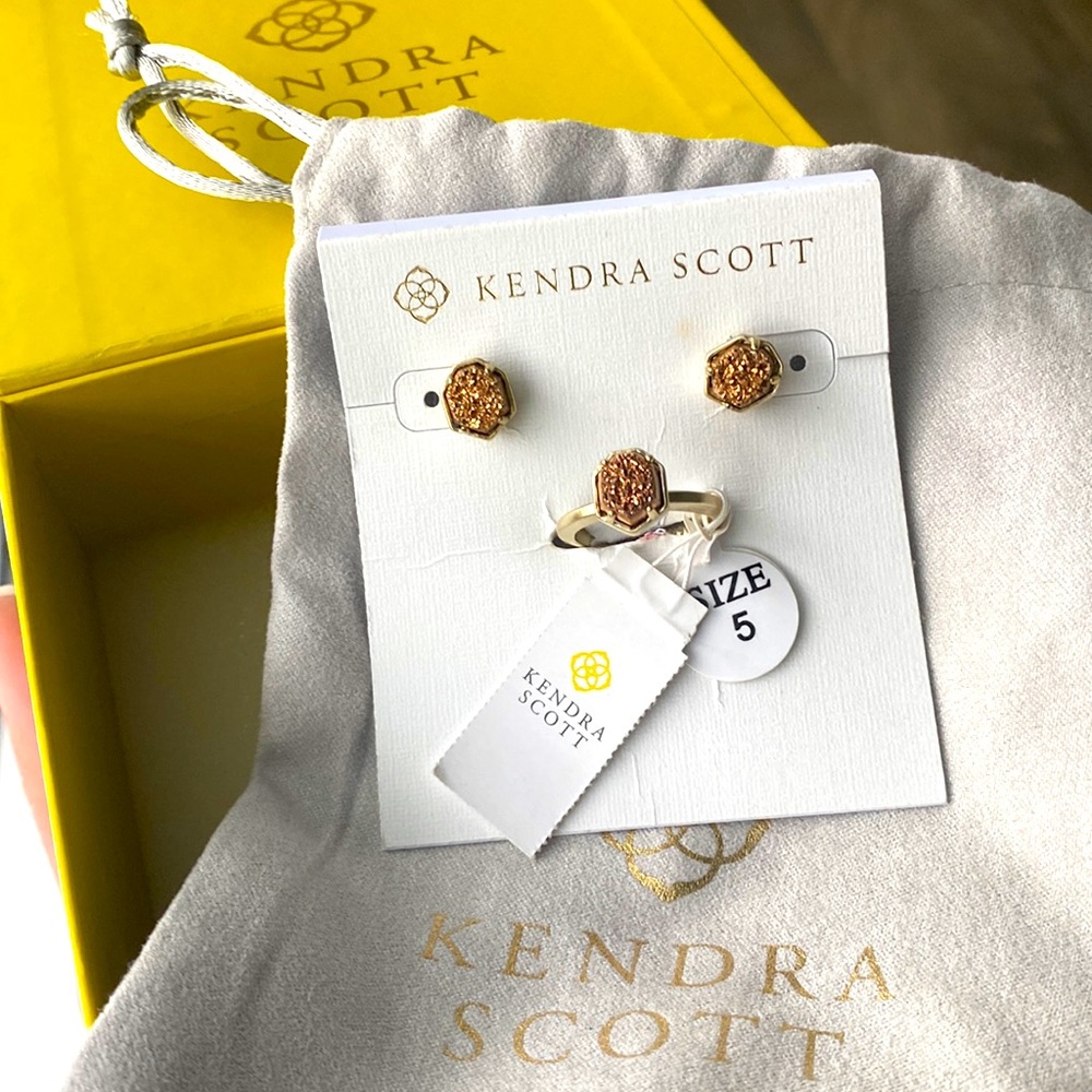 Kendra Scott ring and post earrings set